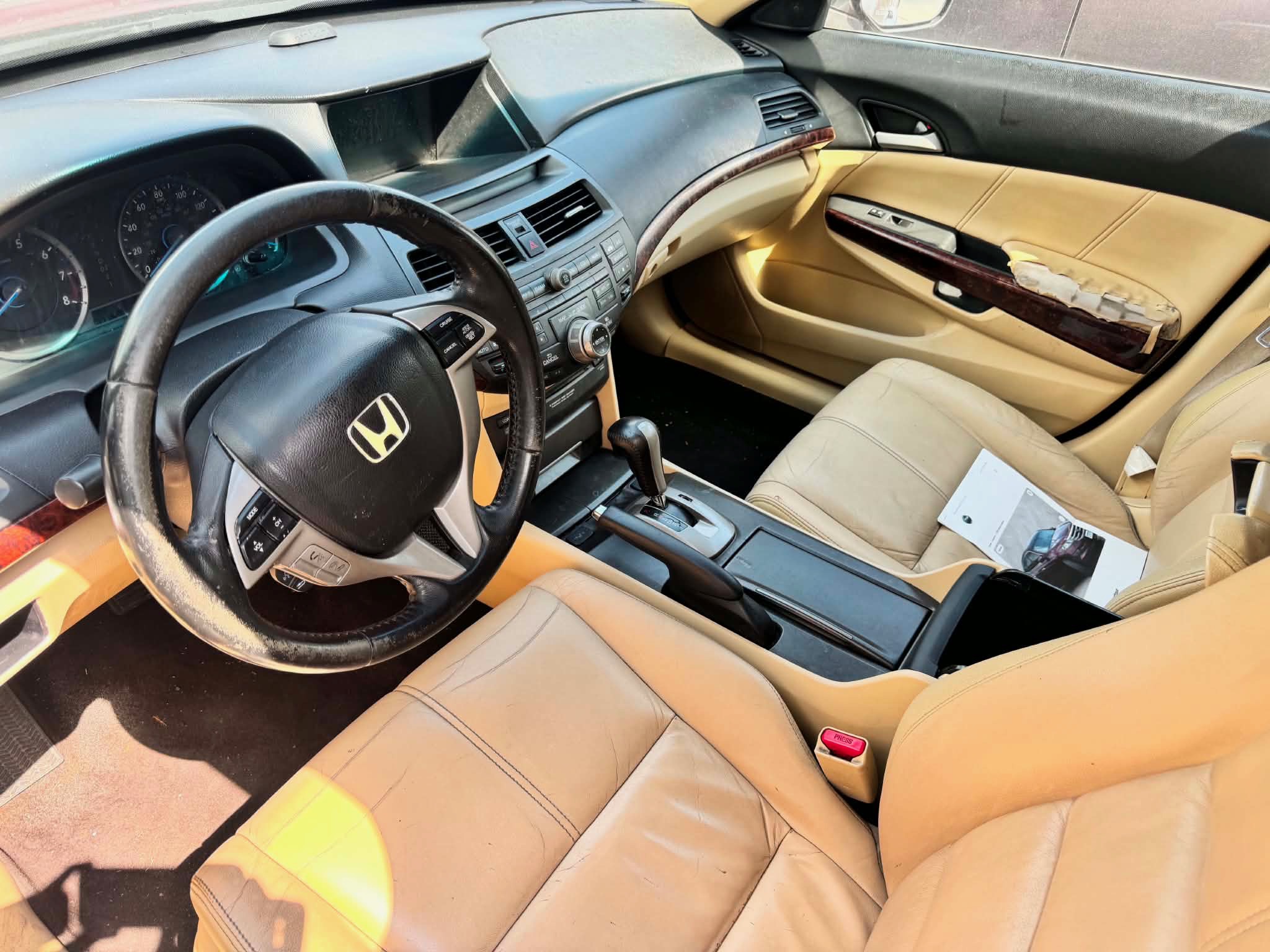 Crosstourinterior